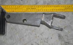 Кронштейн крепления амортизатора передней подвески нижний в сборе HOWO AZ9731680001