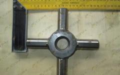 Крестовина дифференциала 26 шлиц d=28 L=188  CDM855 404321-II