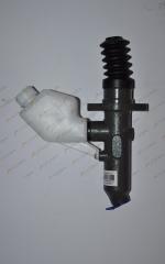 Цилиндр сцепления главный с бачком HOWO/HOWO-70 WG9719230015/WG9719230023