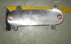 Радиатор масляный (теплообменник) D12 HOWO A7 VG1246070012