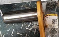 Палец цилиндра поворота передний d=50 L=147 LG863N 30890000071/LG50CKI.10.07