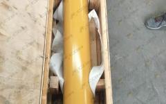 Цилиндр подъема стрелы D штока 80 мм CDM853