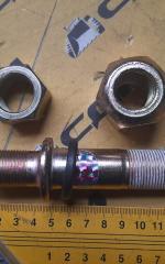 Шпилька+гайка колесные CDM