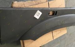 Крыло кабины правое короткое (нового образца) черное HOWO WG1642230108