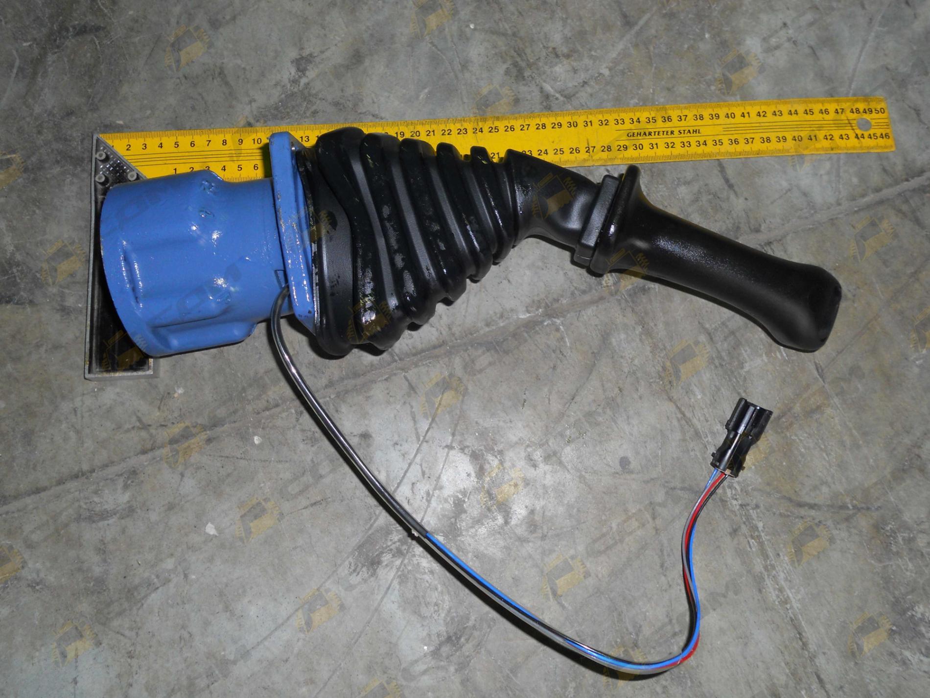 Джойстик управления левый Solar 225LC-V/340LC-V 420-00342A