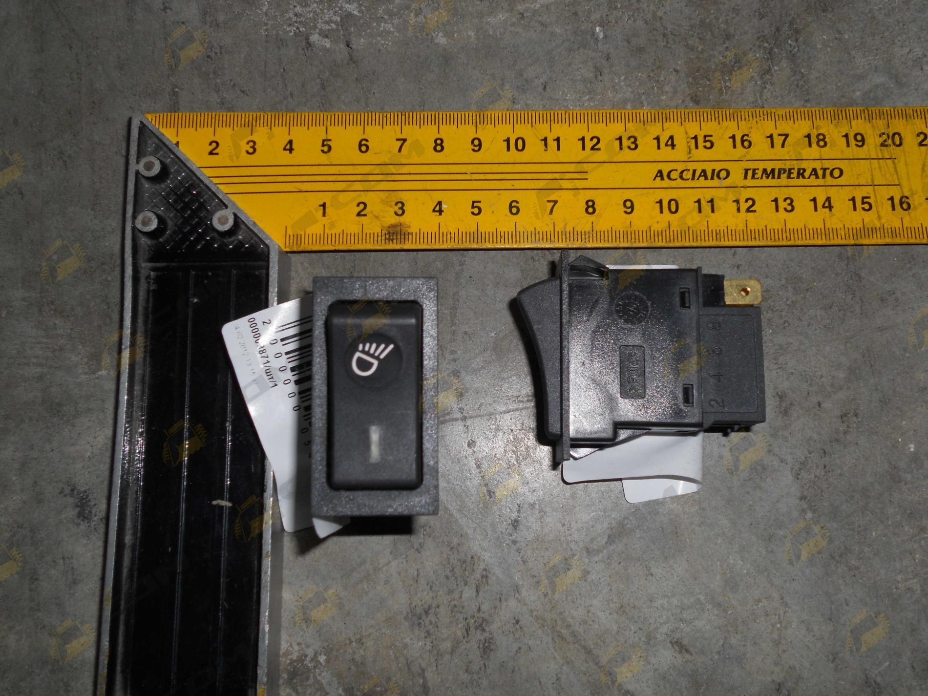 Переключатель подсветки кнопочный HOWO/HOWO-70 WG9719582007