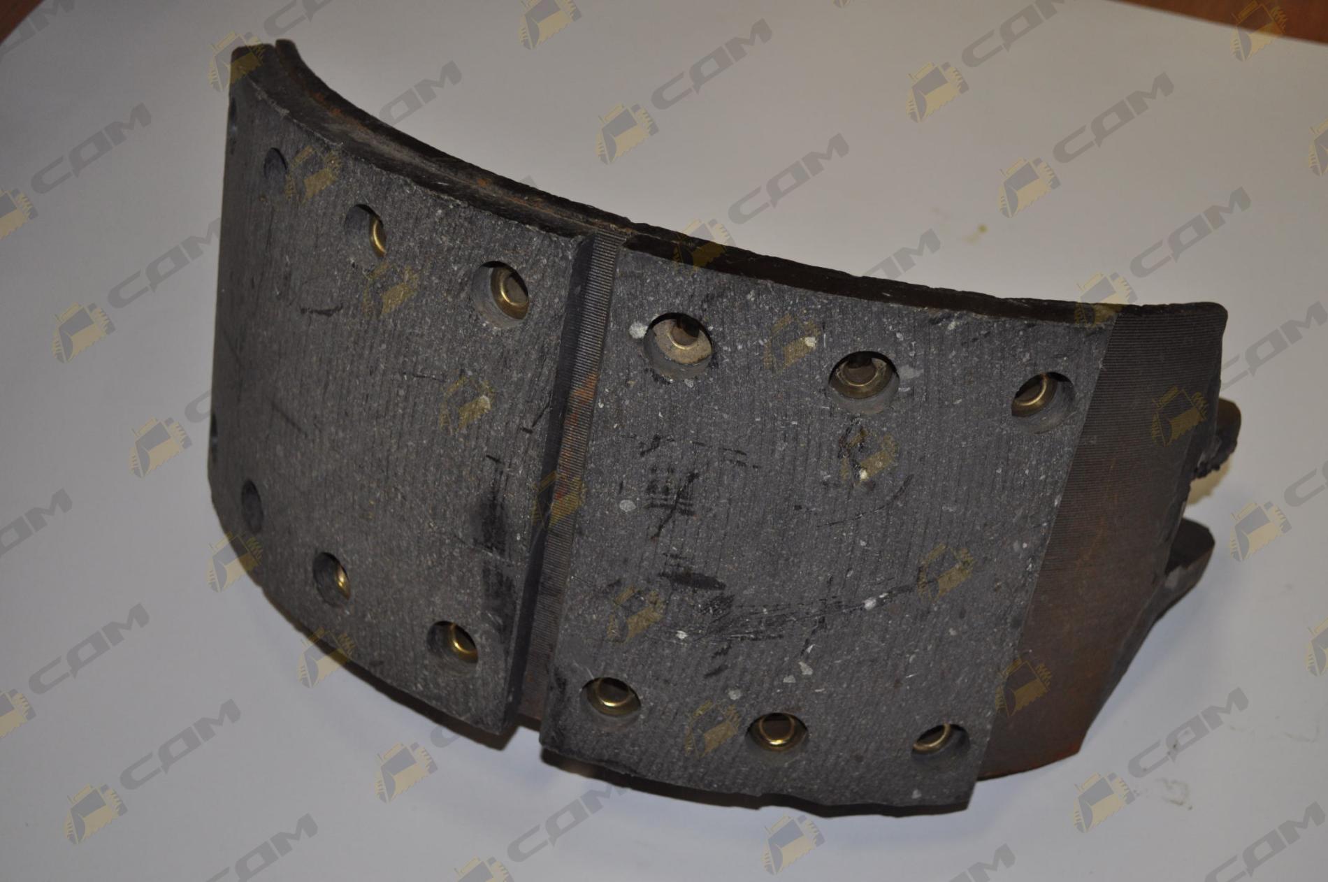 Колодка тормозная передняя с накладками HOWO 199000440031