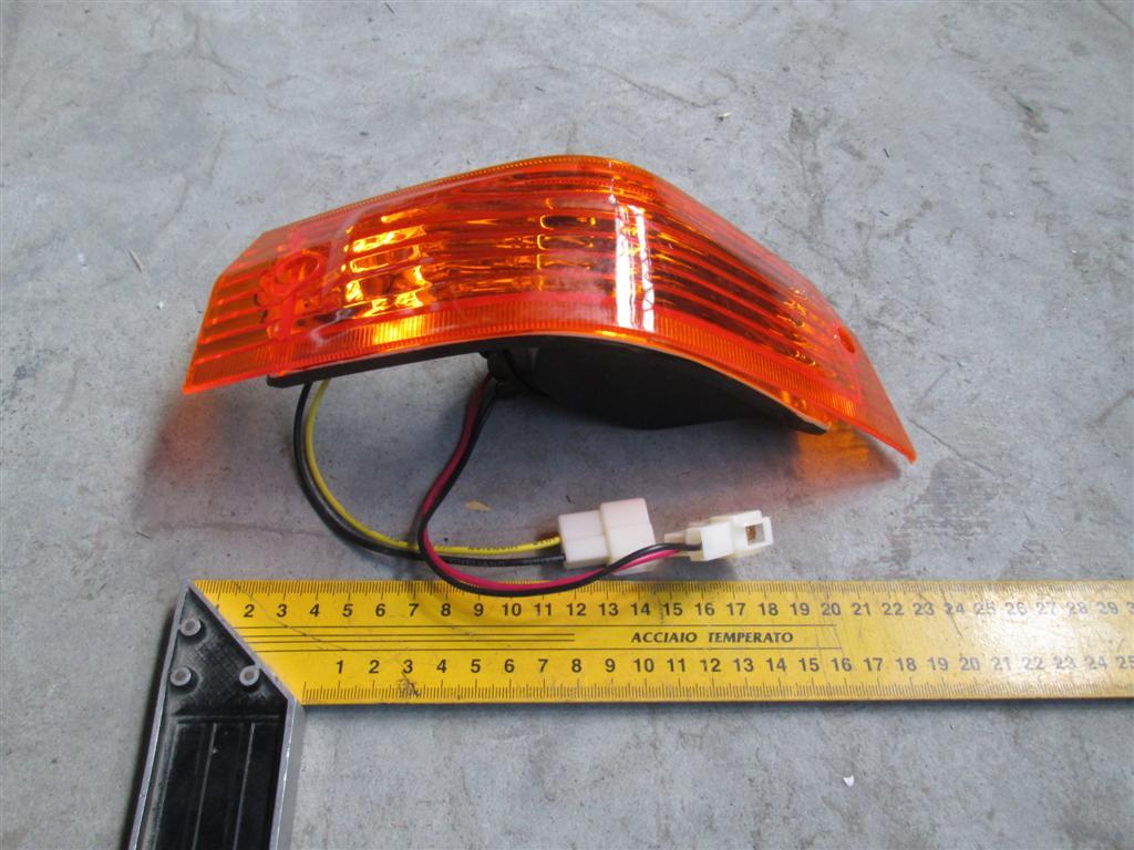 Фонарь поворотный левый CDM833/CDM856 (2013 г.) LG856.15.24