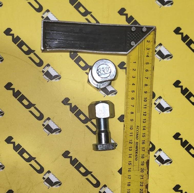 Болт+гайка колесные М18х67 CDM926N 36402100380+36402100379