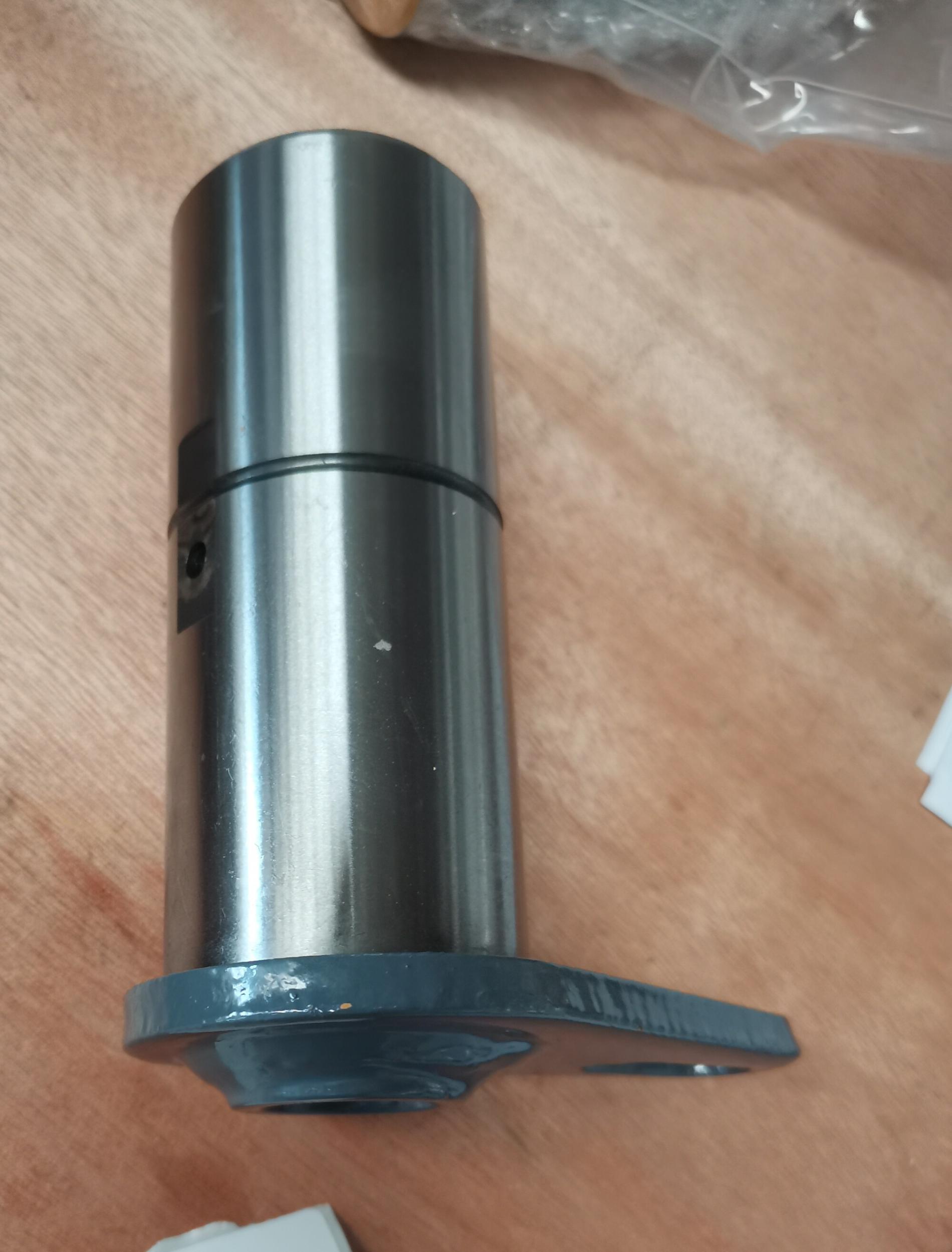 Палец крепления ковша верхний d=50 L=135 CDM932N 30811002207/932NG.11.06