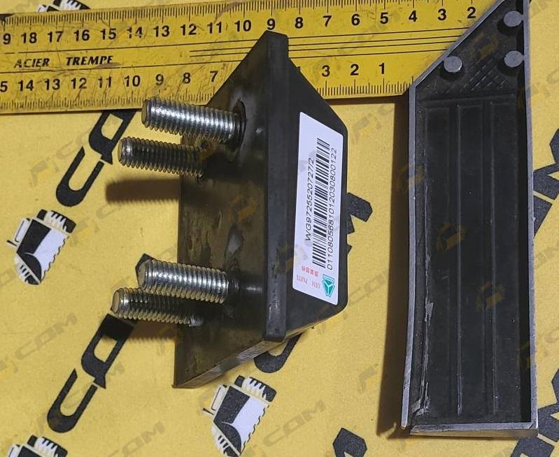 Подушка задней рессоры мост AC16 HOWO WG9725520727