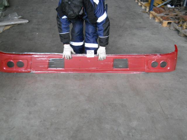 Бампер металлический самосвала HOWO WG1641240001