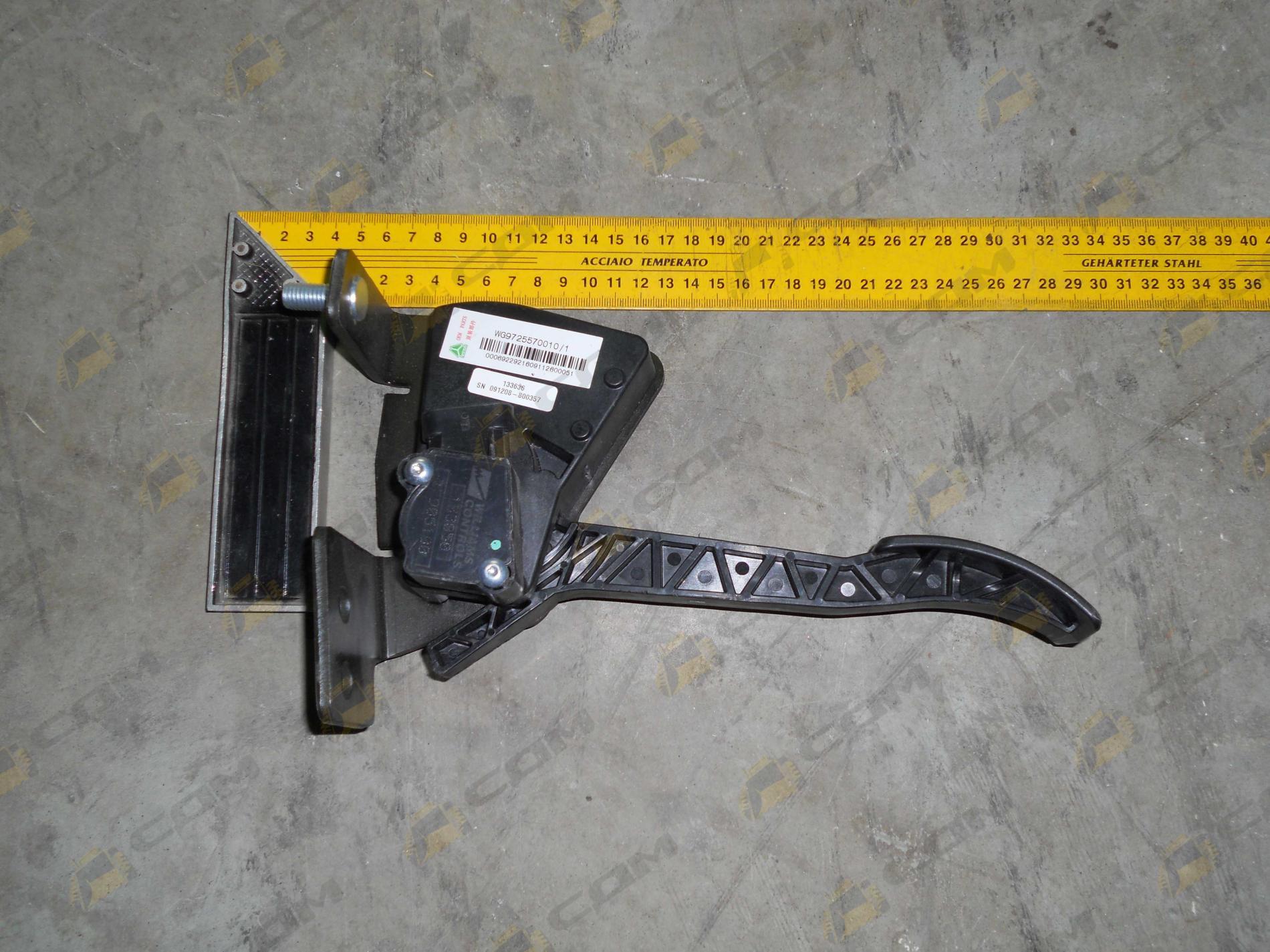 Педаль газа (Euro 3) Howo WG9725570010