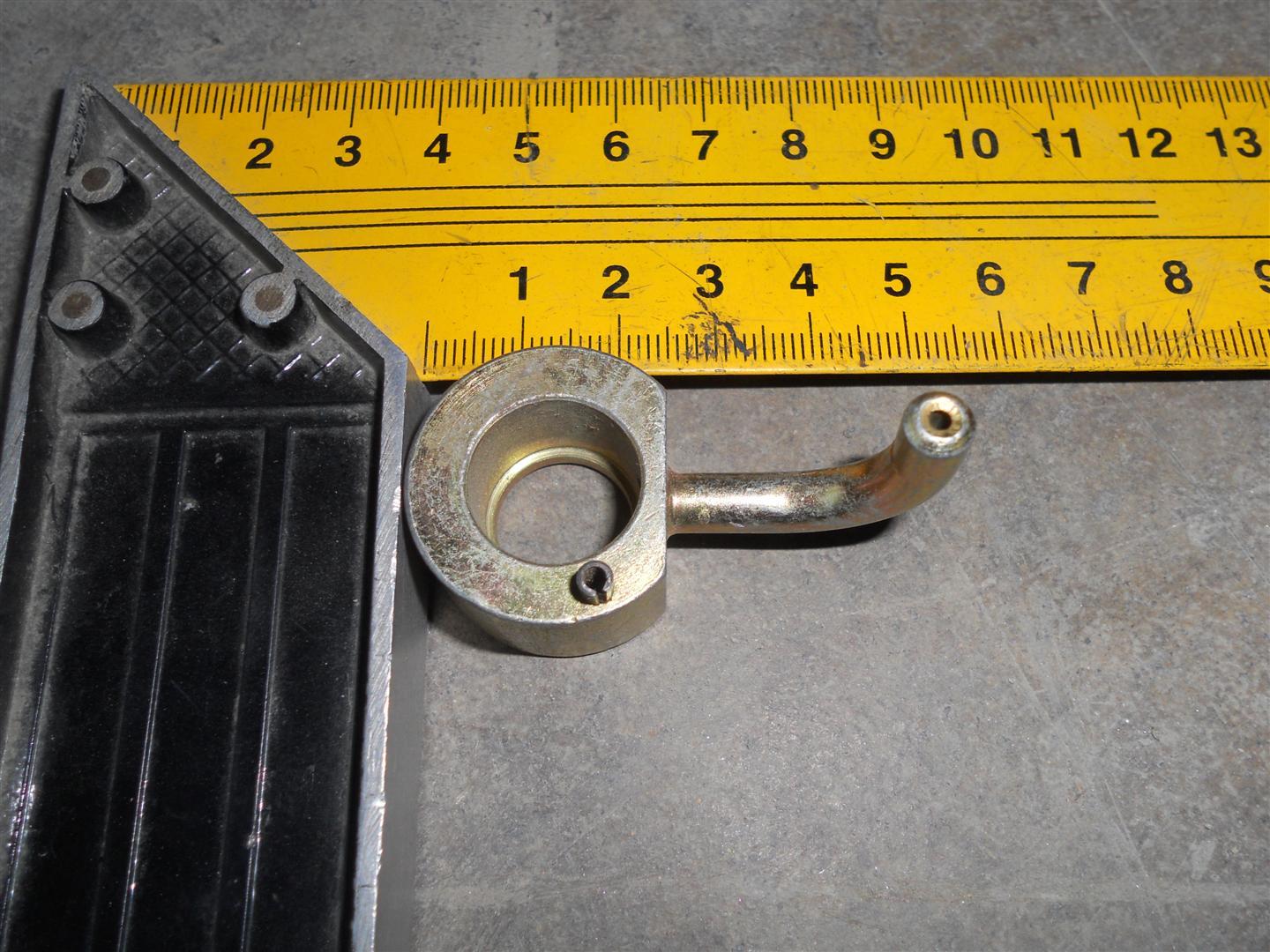 Маслораспылитель (форсунка маслораспылительная охлаждения поршня) (Euro 2) HOWO VG1560010090