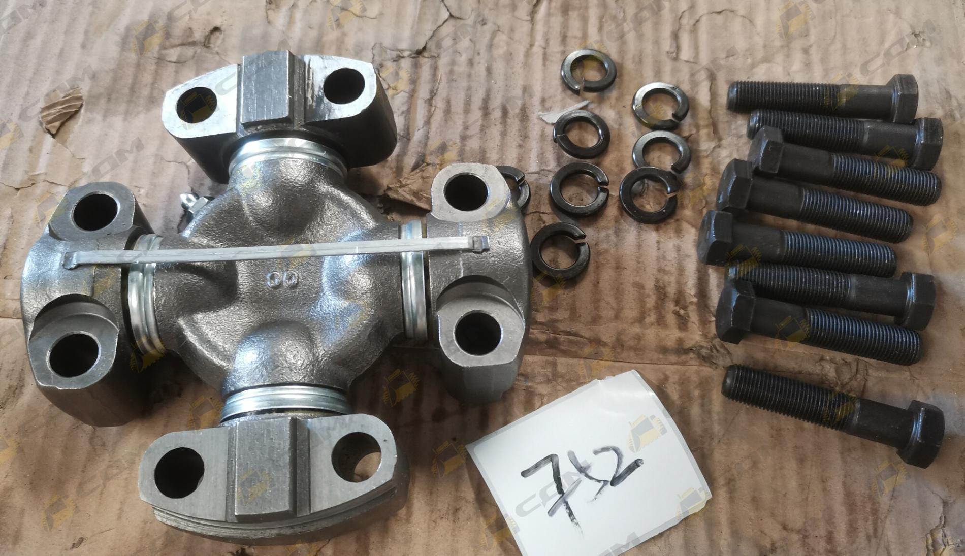 Крестовина среднего/заднего карданного вала L=150 LG876N 67450000011