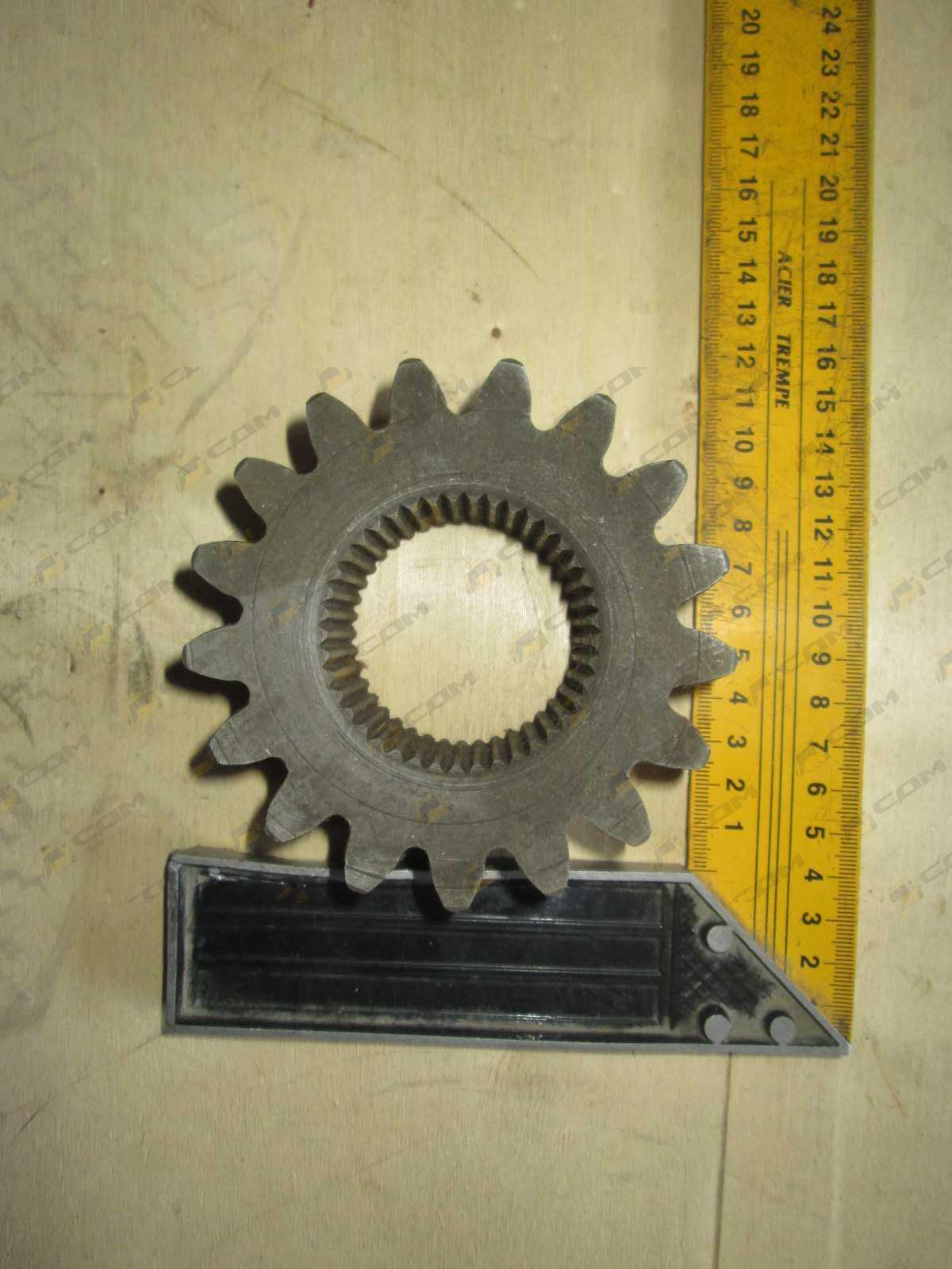 Шестерня полуоси бортового редуктора CDM833 LG30.F04402A