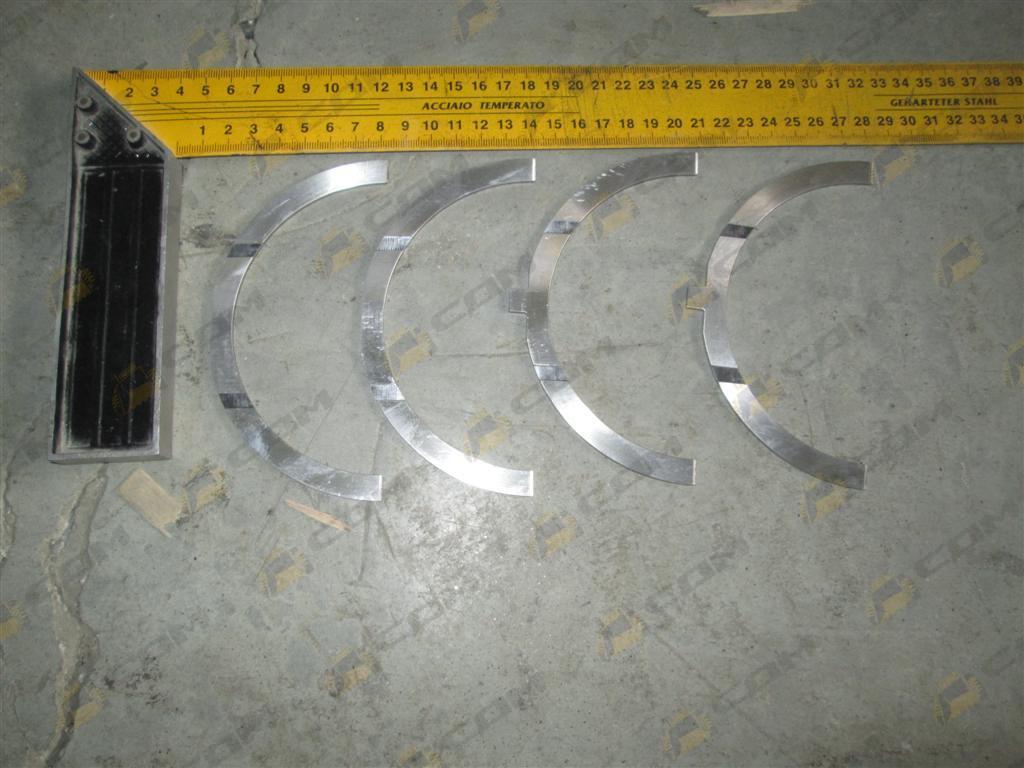 Полукольца коленвала D12 HOWO A7 VG1246010036