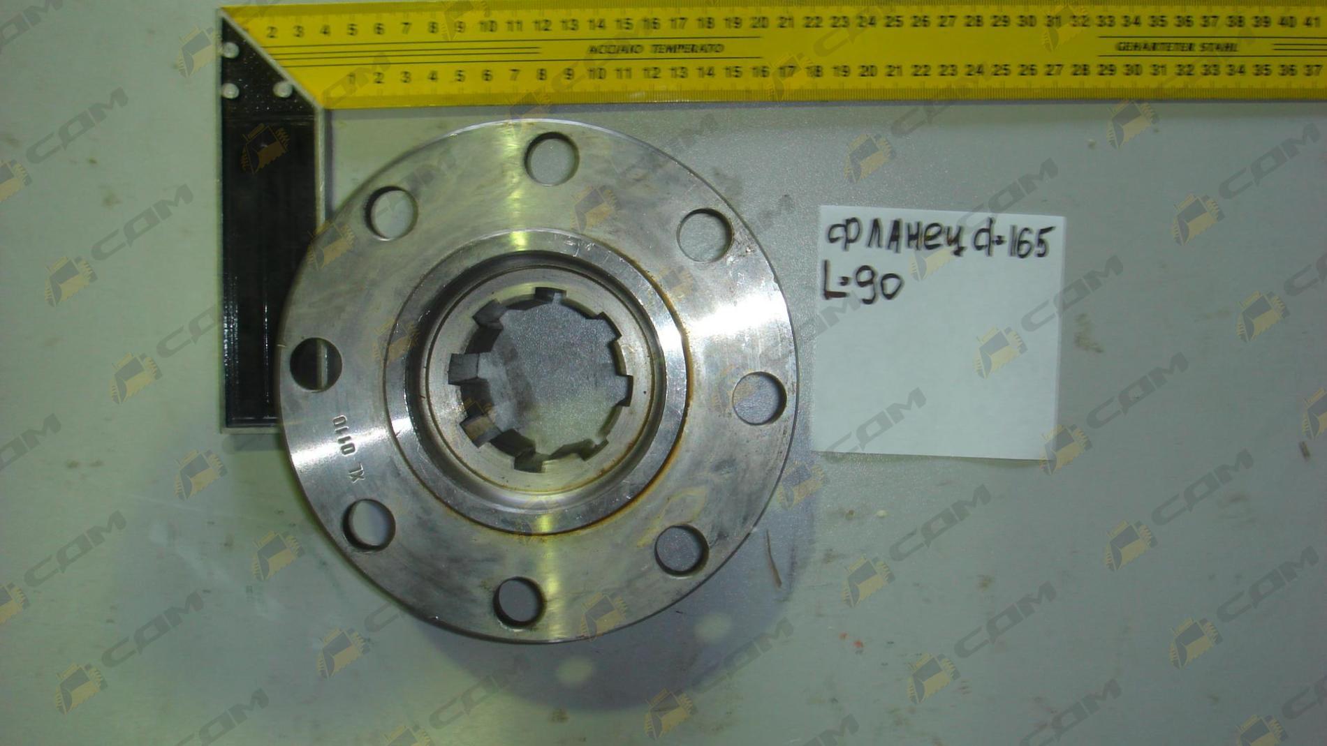 Фланец редуктора моста STEYR (высокий) l=88, d-165, 8 отверстий, крупный шлиц AZ9112320110