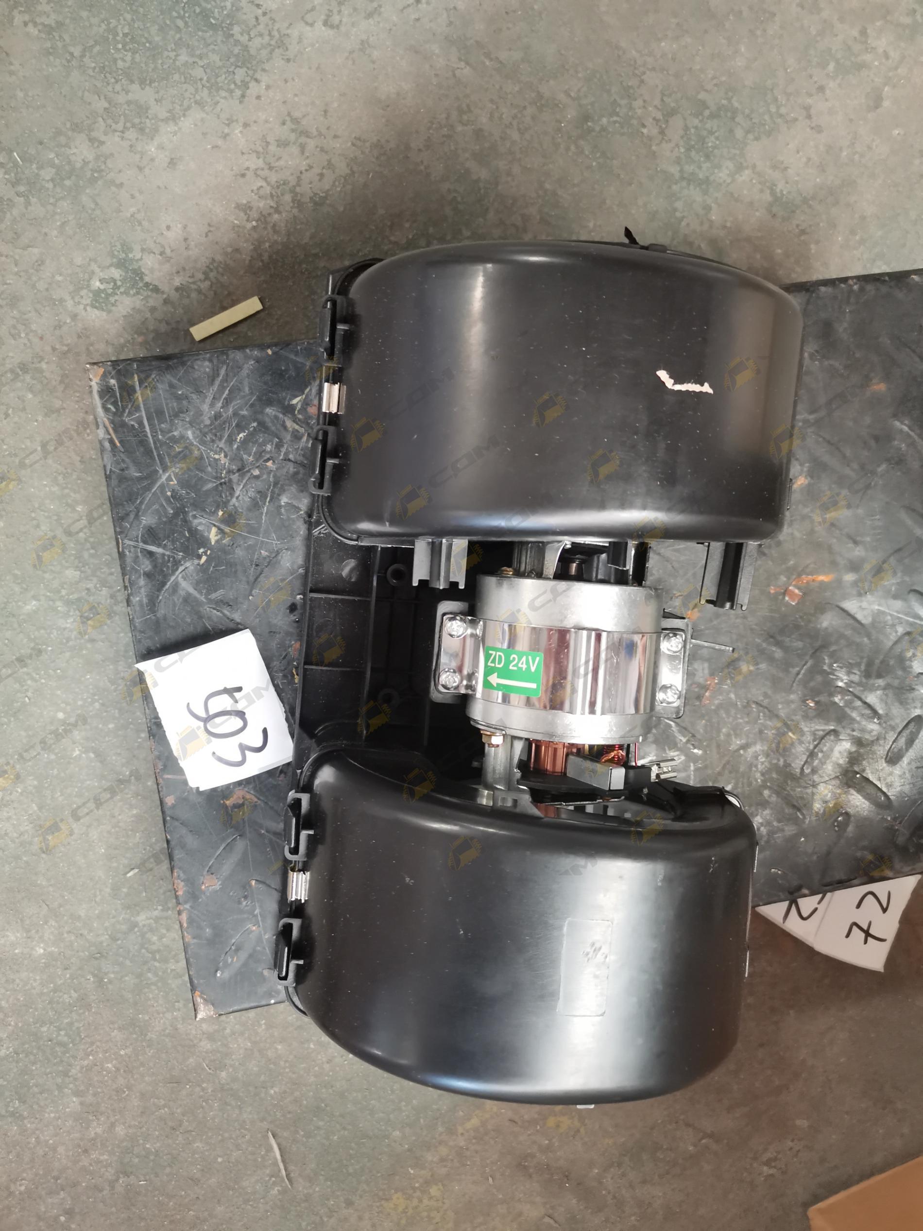 Мотор отопителя HOWO А7 WG1664820017/1