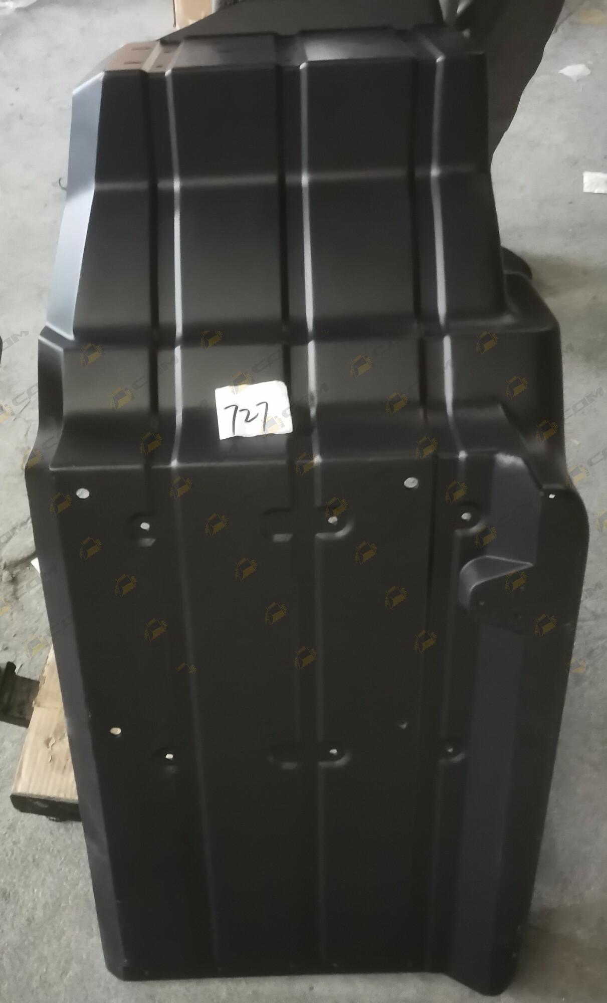 Брызговик правый черный T5G SITRAK 810W61210-0674