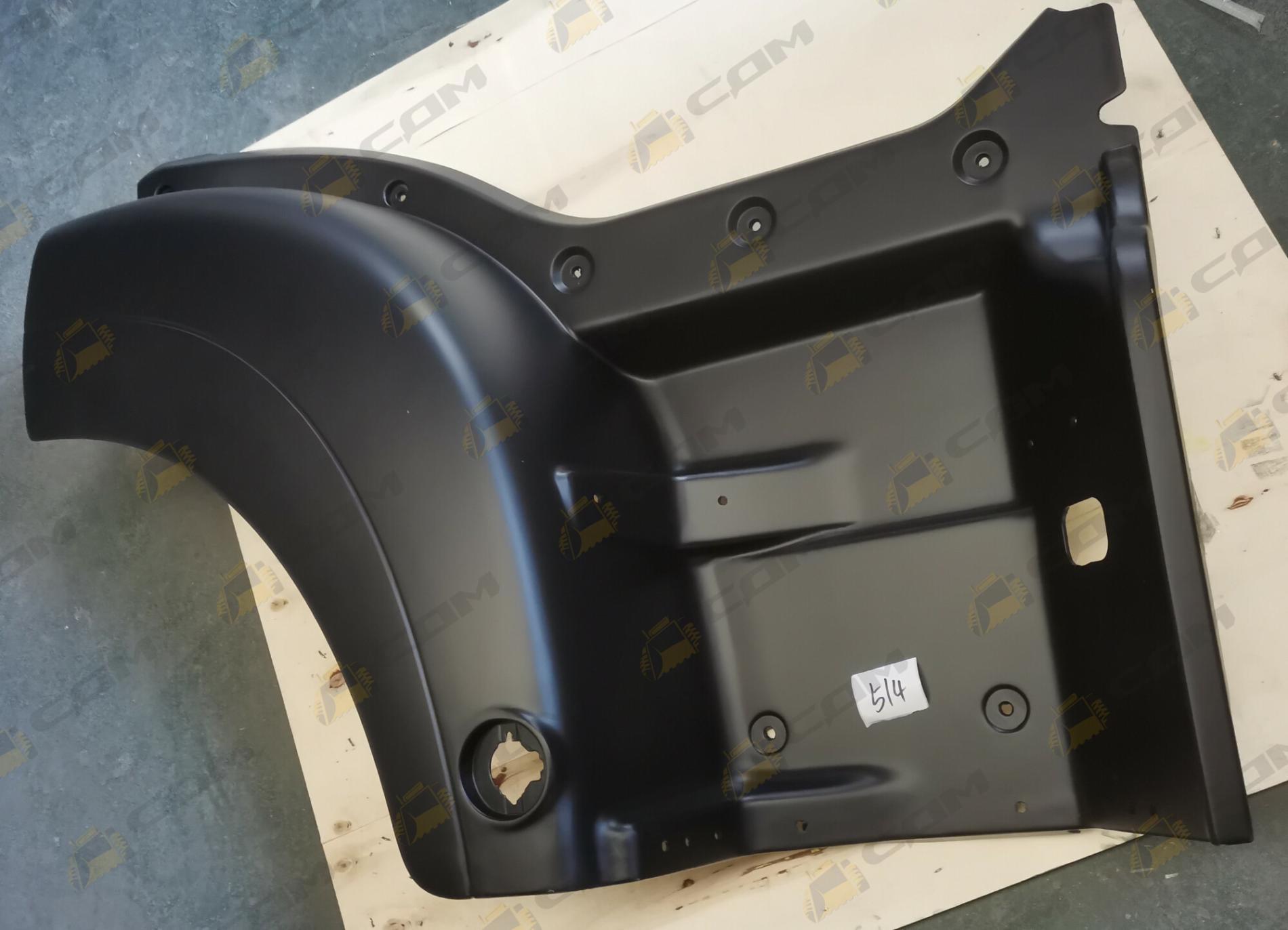 Крыло кабины передняя часть правое черное HOWO T5G/C7H SITRAK 810W61510-0770