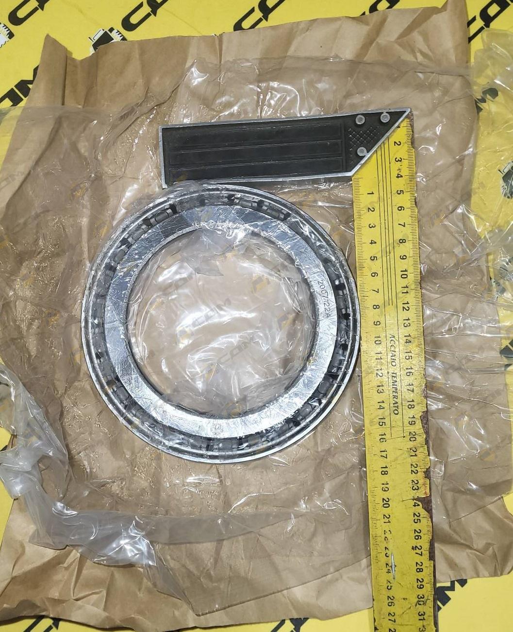 Подшипник ступицы бортового редуктора LG833B 2007122/32022