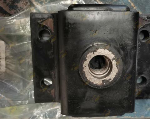 Подушка крепления двигателя задняя LG833B