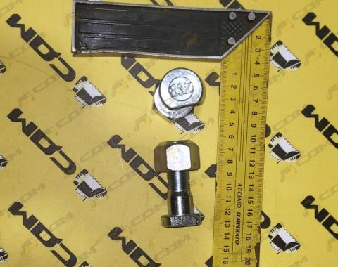 Болт+гайка колесные М18х67 CDM926N 36402100380+36402100379