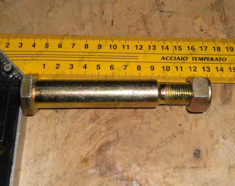 Болт крепления заднего стабилизатора с гайкой H2/H3 HOWO / HOWO A7 WG80680029