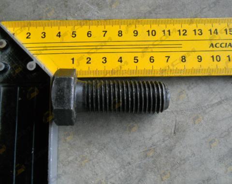 Болт крепления кромки режущей вспомогательной M20*55 CDM 855